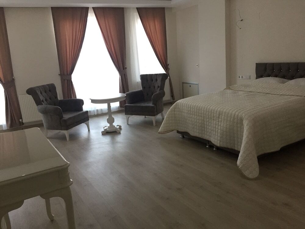 Измит: Myhouse Gold