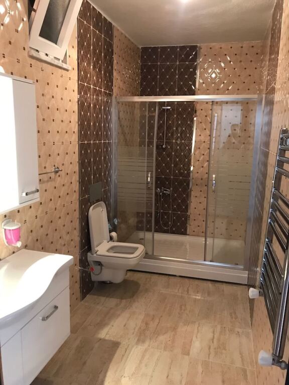 Измит: Myhouse Gold