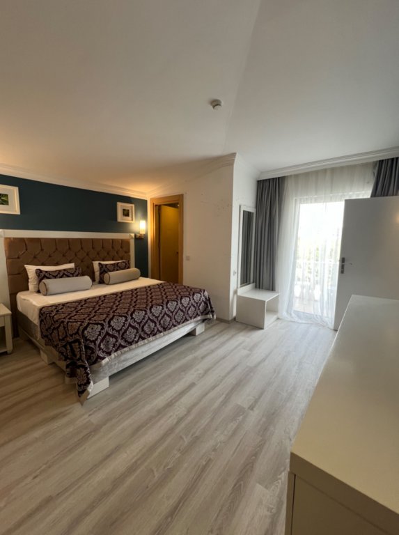 Кемер: La Perla Hotel Kemer All Inclusive