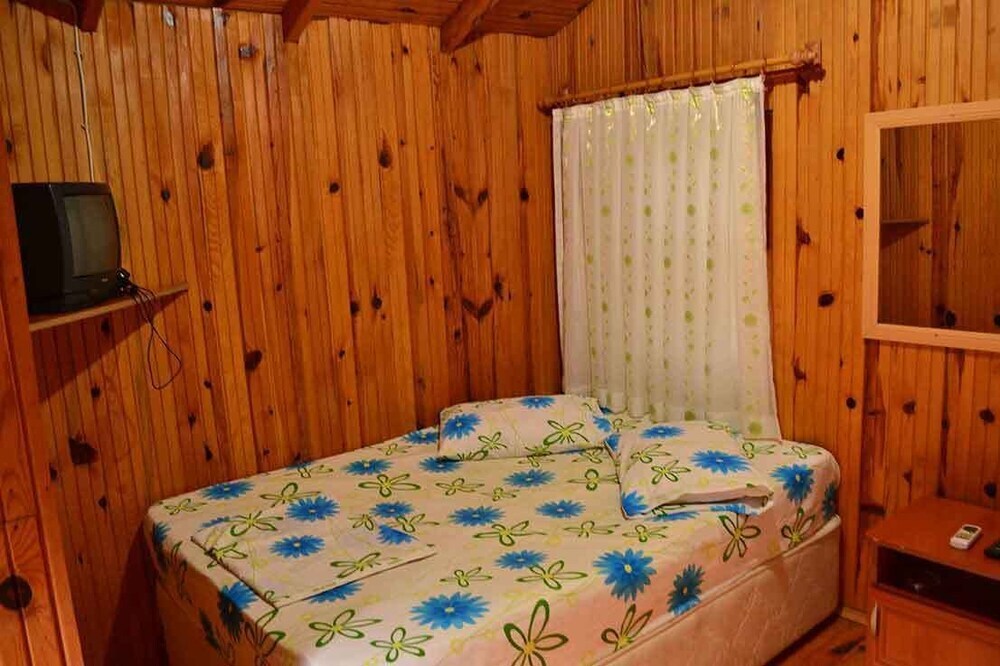 Кумлуджа: Yakamoz Pansiyon