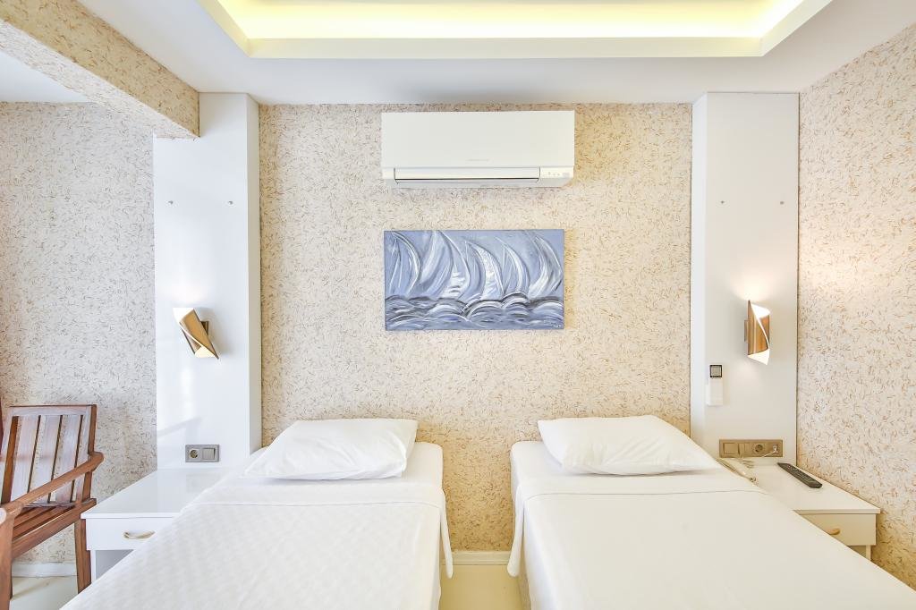 Каш: Hotel No37