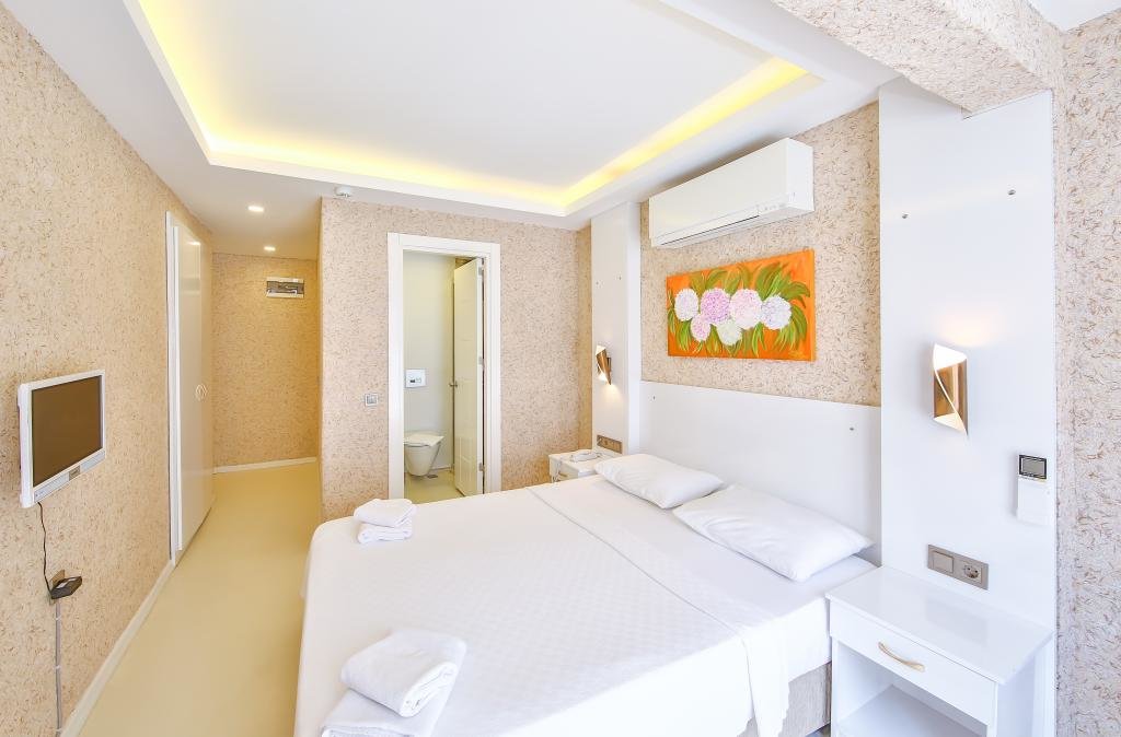 Каш: Hotel No37
