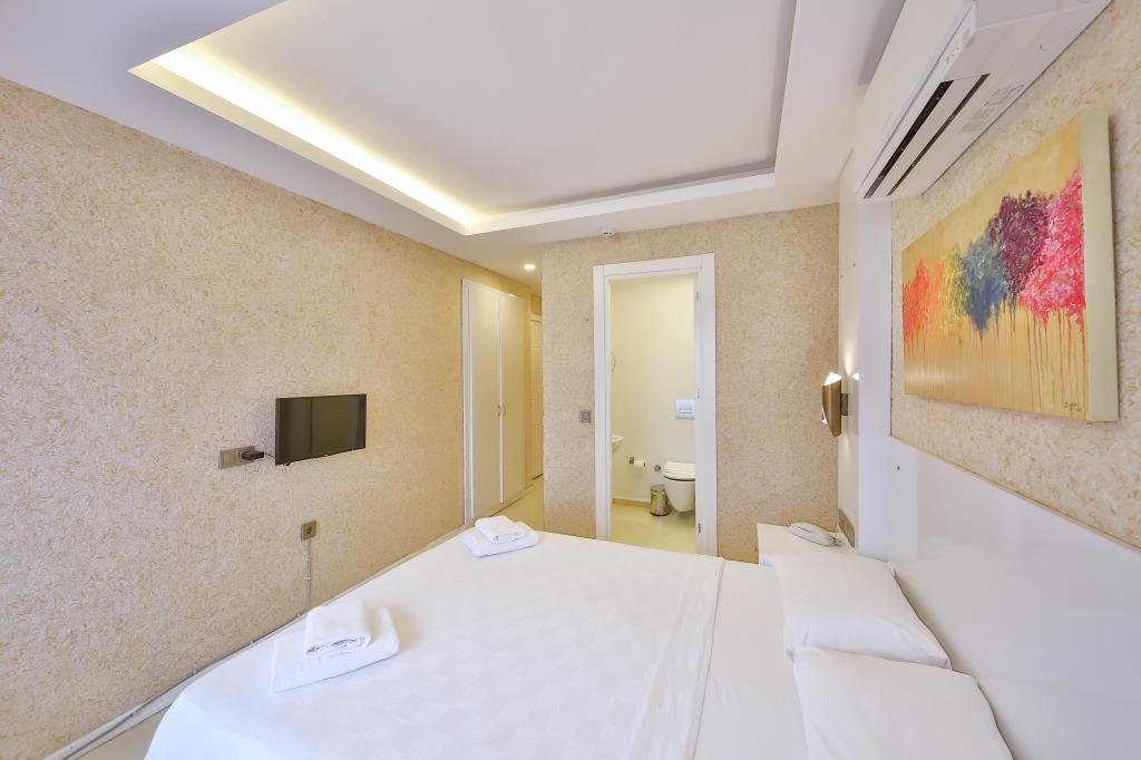 Каш: Hotel No37