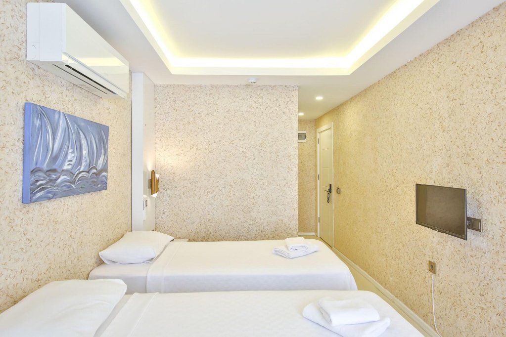 Каш: Hotel No37