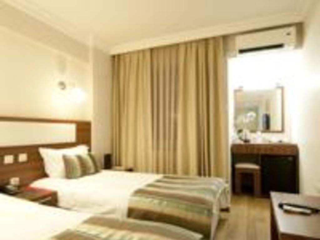 Измир: Wox Ew Hotel