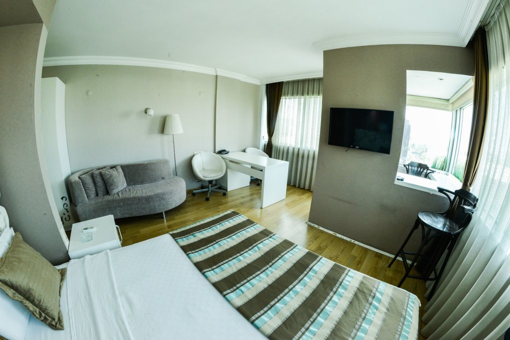 Измир: Wox Ew Hotel