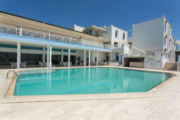 Акьярлар: Chronos Beach Hotel