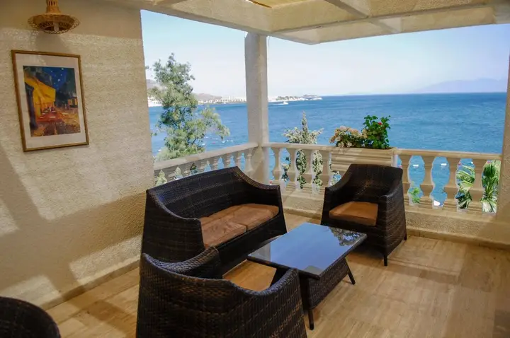 Chronos Beach Hotel — фото 1
