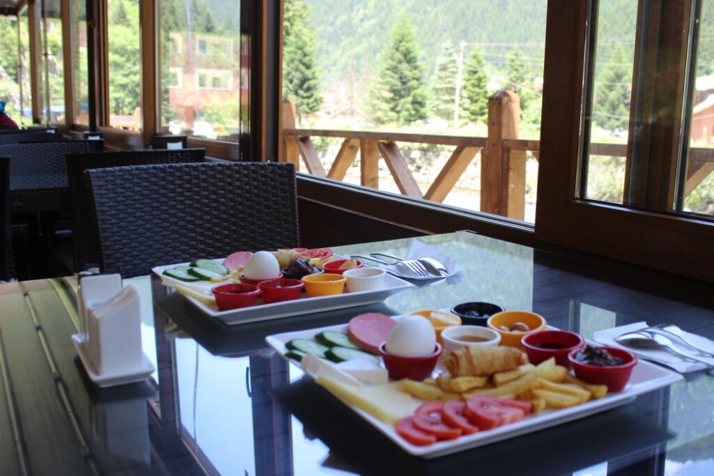 Узунгёль: Selale Otel ve Bungalow
