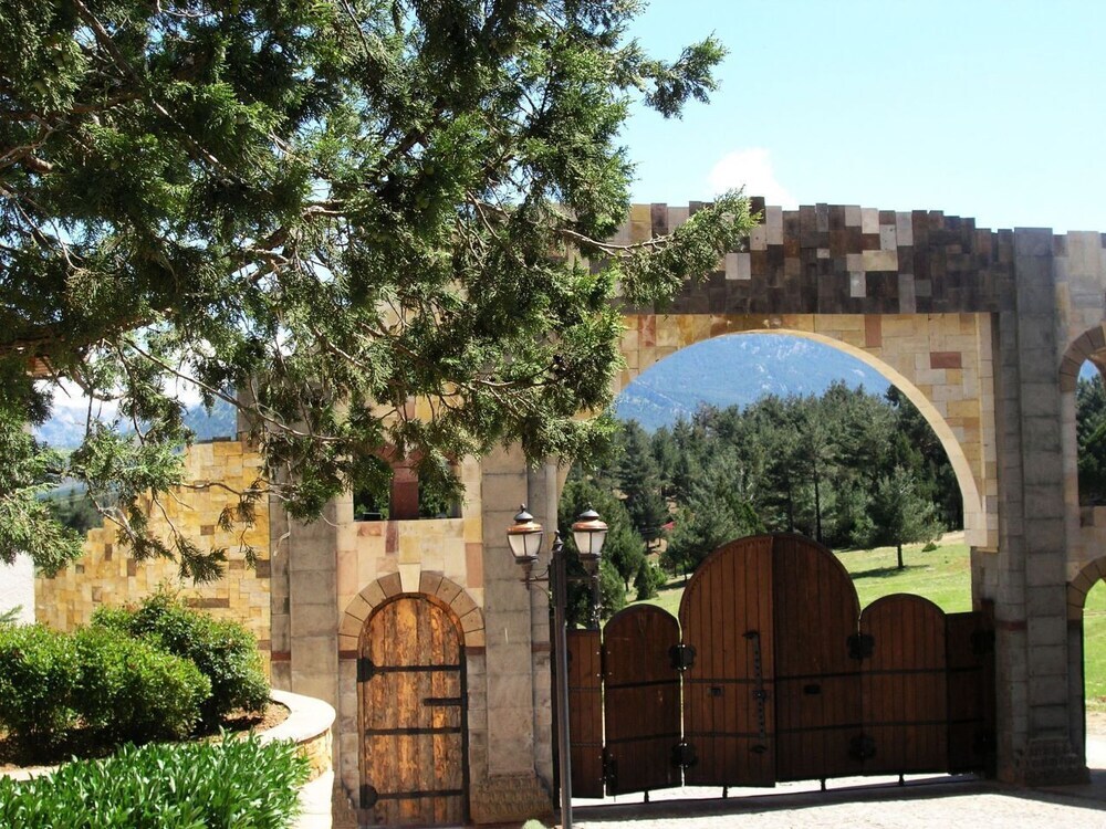 Позанты: Pendosis Tatil Koyu