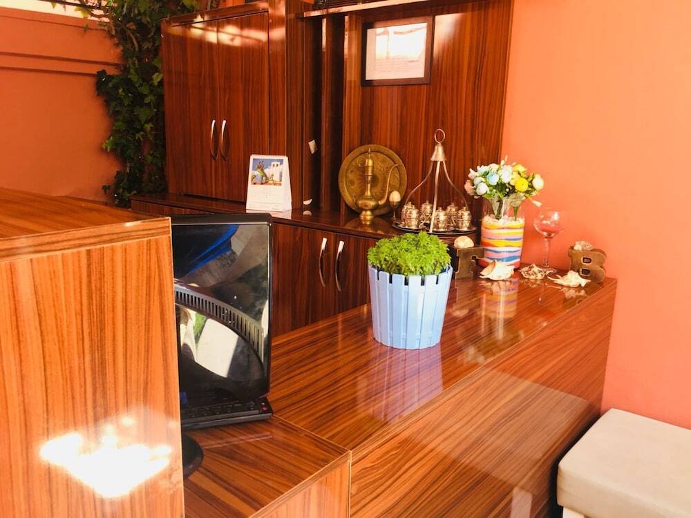 Айвалык: Cundahan Otel