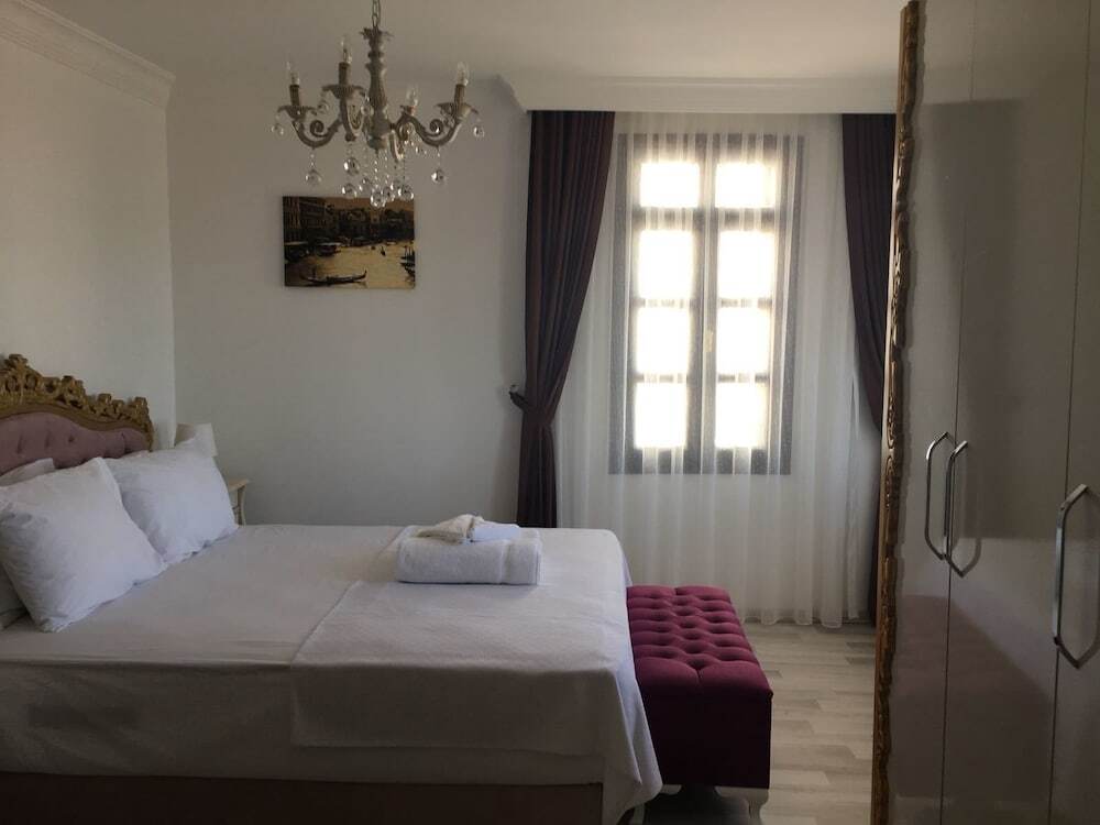 Айвалык: Cundahan Otel