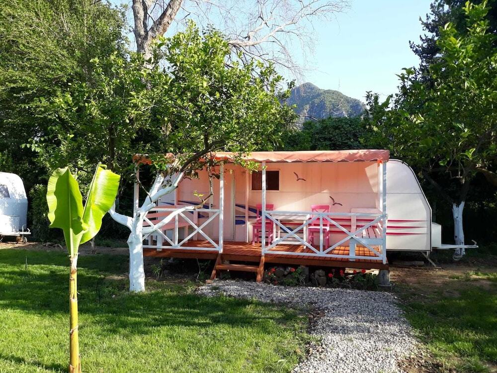 Чиралы: Bellerofon Camping