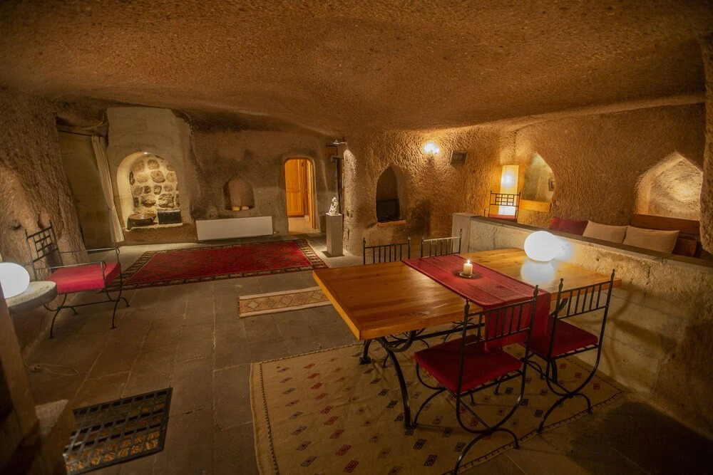 Учисар: Asmali Cave House