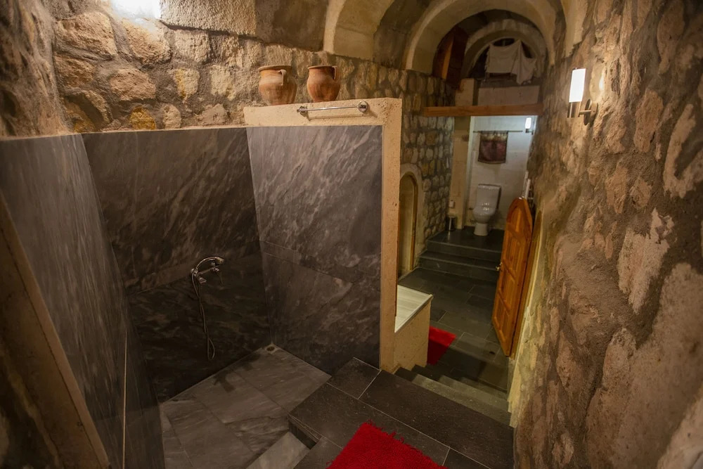 Учисар: Asmali Cave House