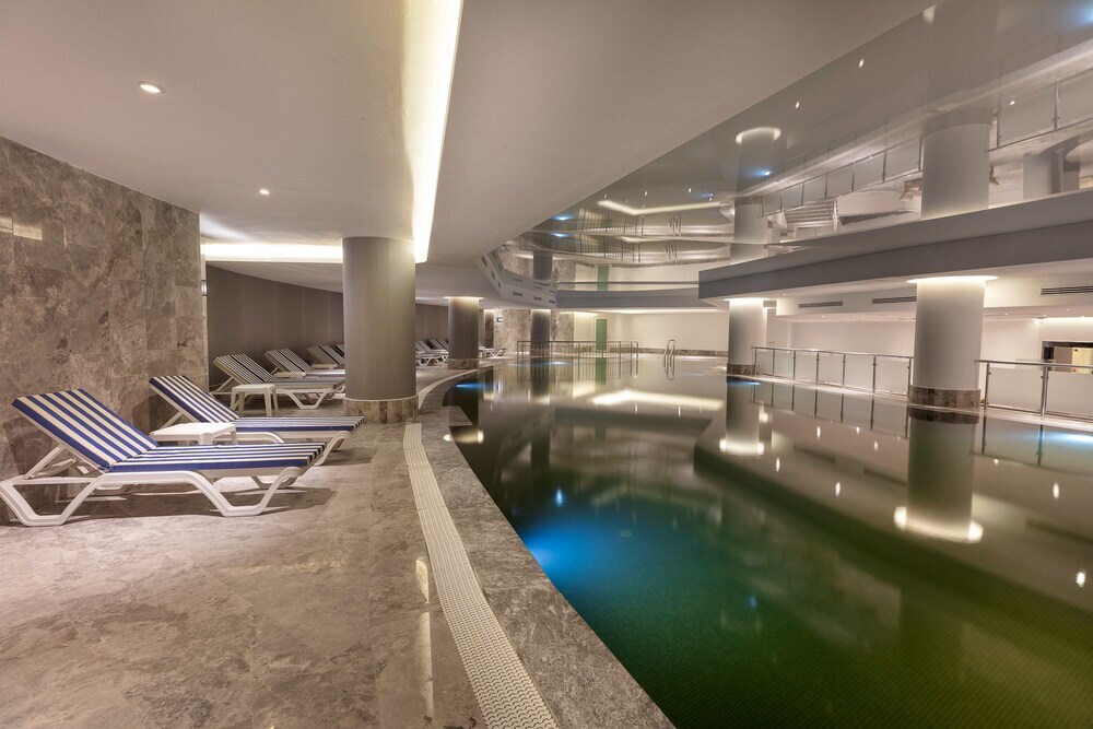 Согучак: Aqua Mount Hotel Thermal Spa Hot Spring