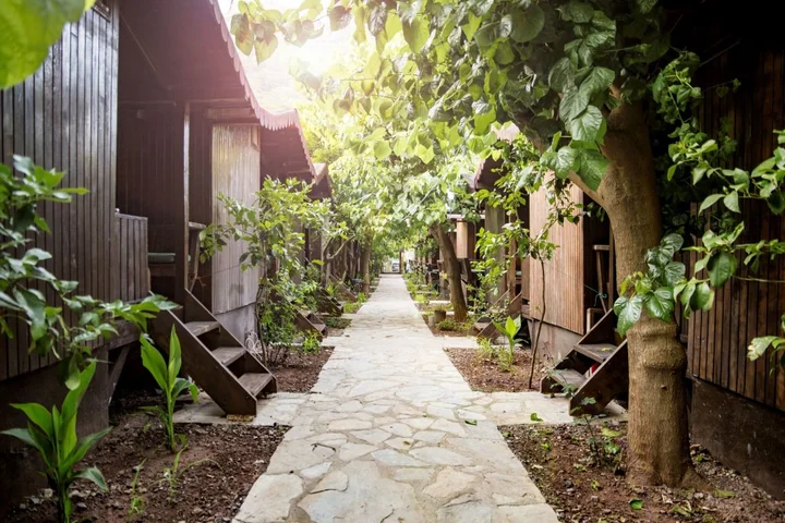Кумлуджа: Base Bungalows