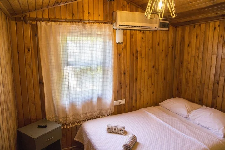 Кумлуджа: Base Bungalows