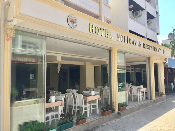 Силифке: Holiday Hotel