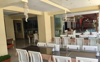 Силифке: Holiday Hotel