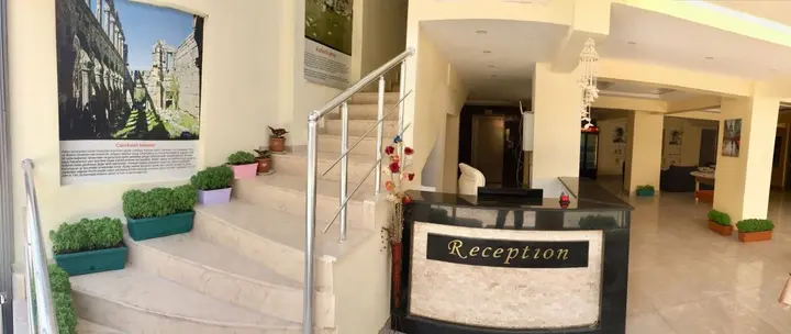 Силифке: Holiday Hotel