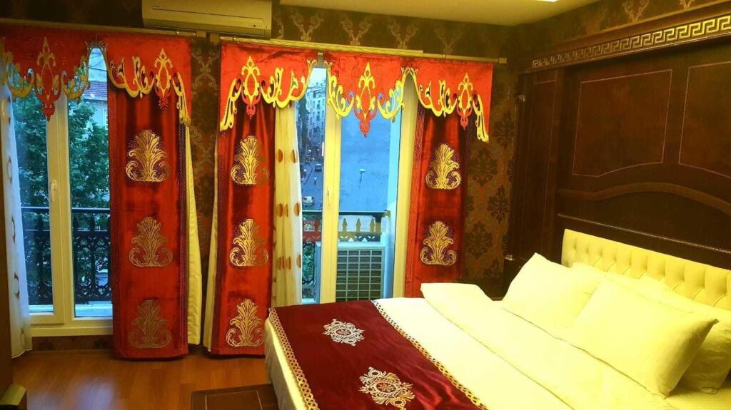 Стамбул: Napolyon hotel