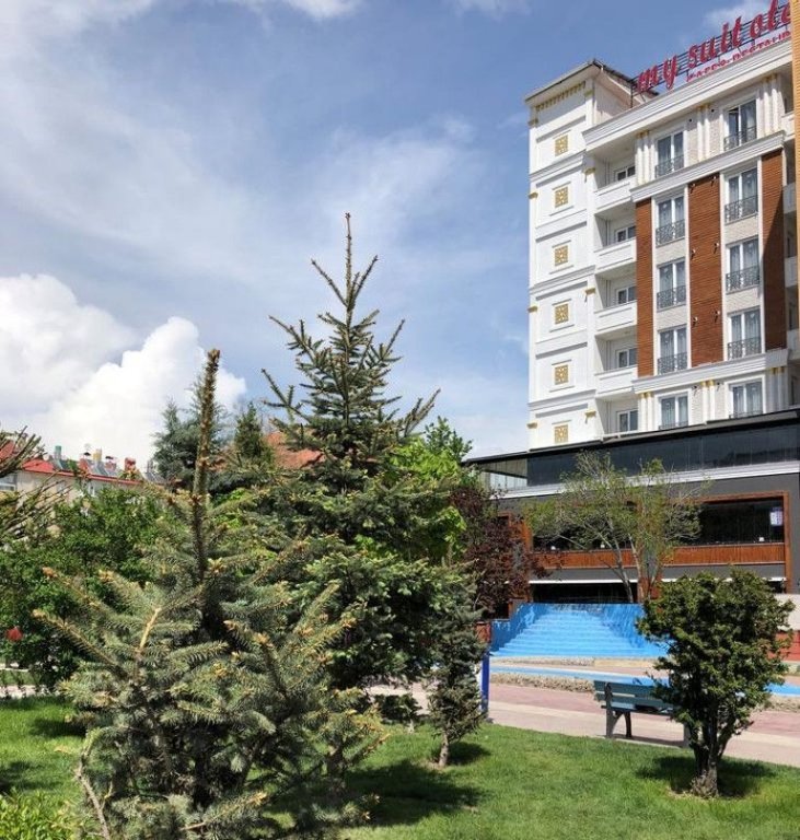 Ван: My Suit Otel