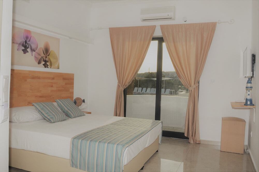 Бодрум: Otel Marinada