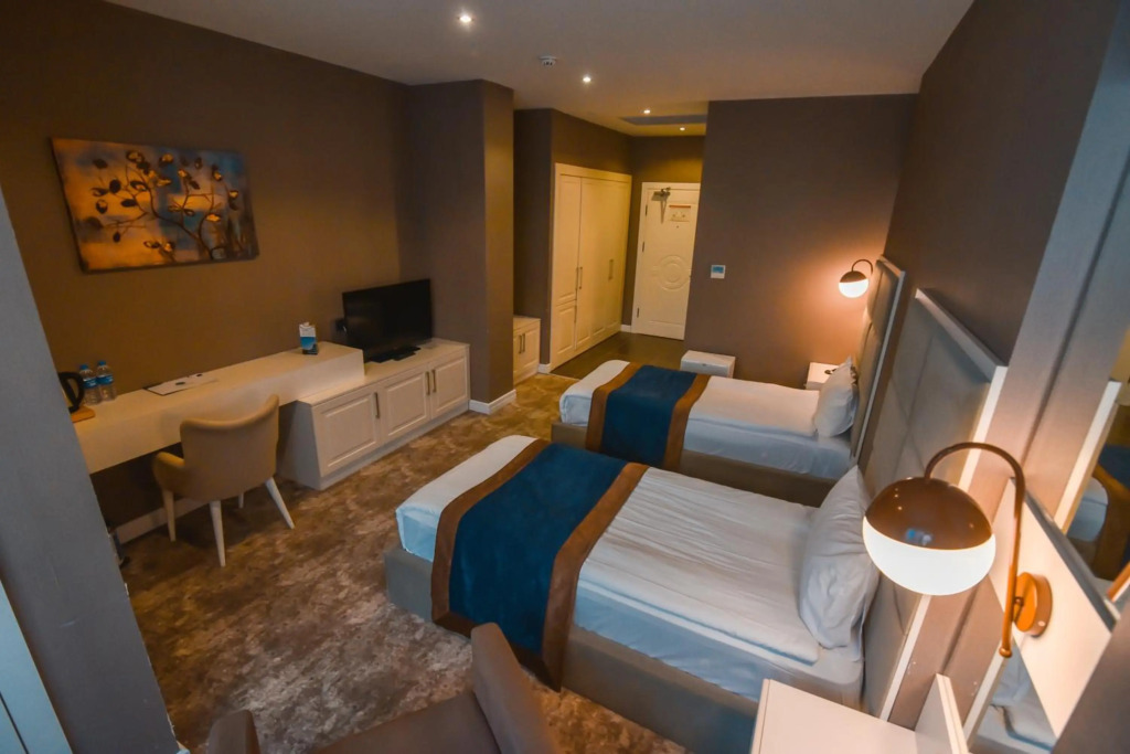 Арсин: Royal Comfort Hotel