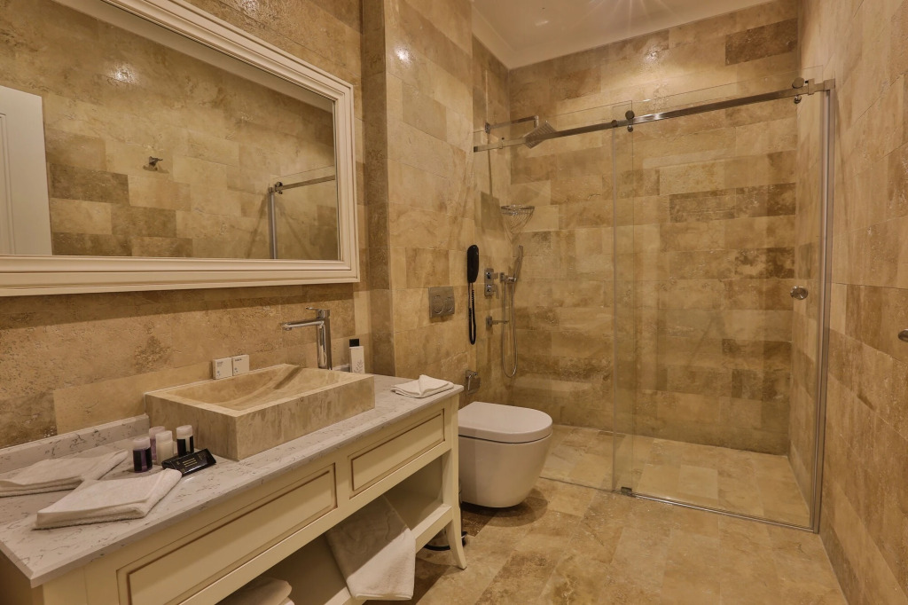 Арсин: Royal Comfort Hotel