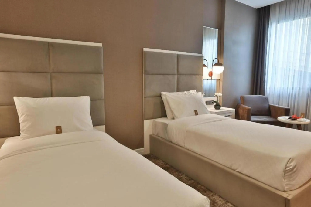 Арсин: Royal Comfort Hotel