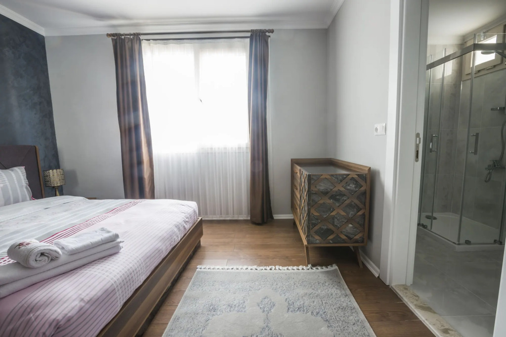 Арсин: Royal Comfort Hotel