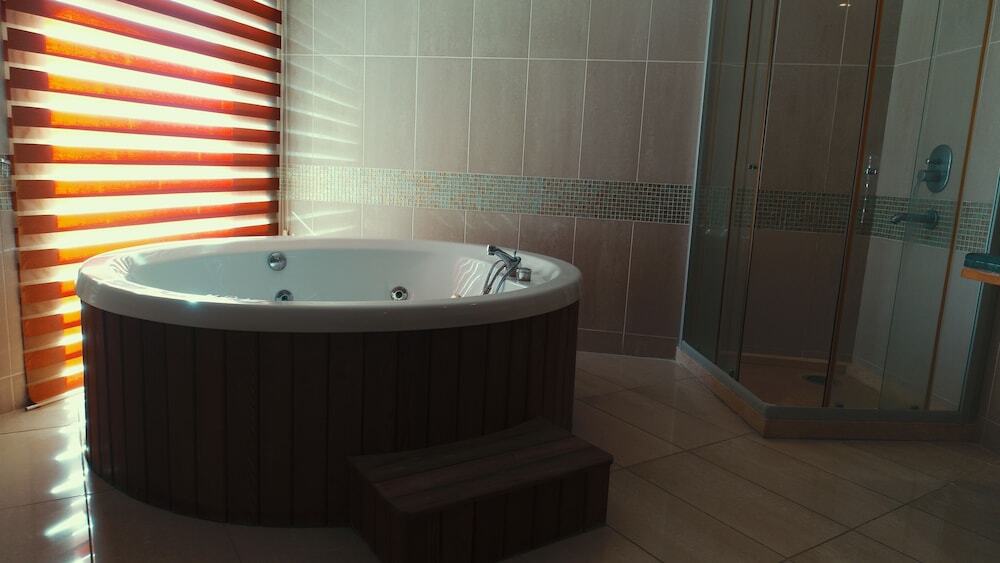Тургутрейс: Roxx Suite Deluxe & Spa Hotel
