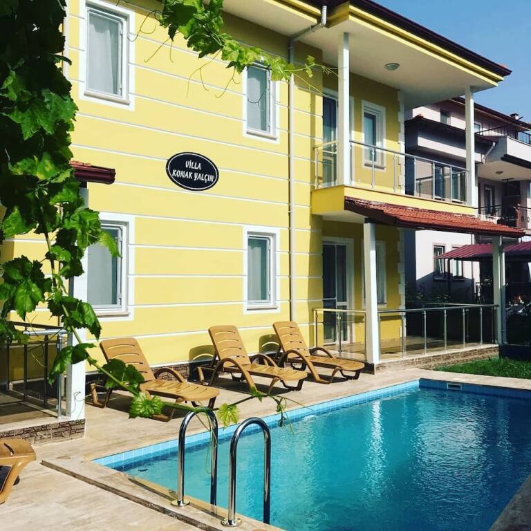 Дальян: Villa Konak Yalcin