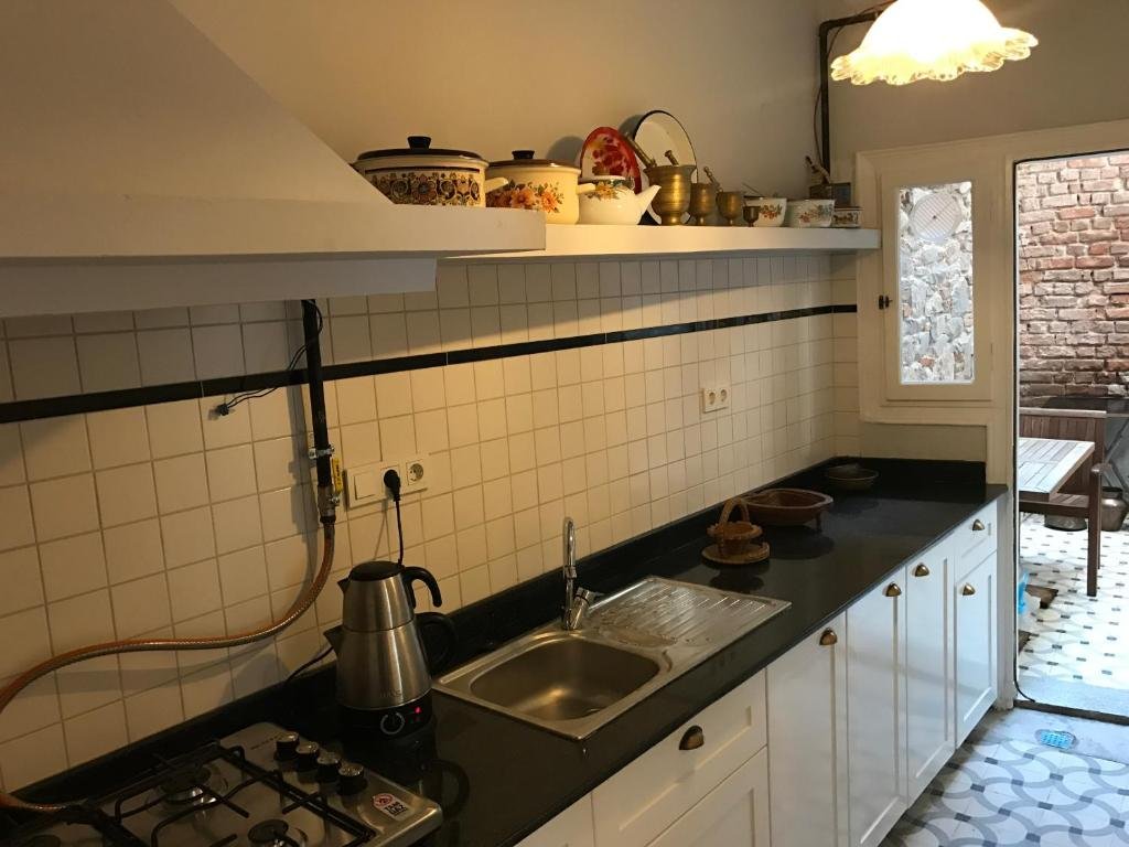 Измир: Buyuk Konak Izmir