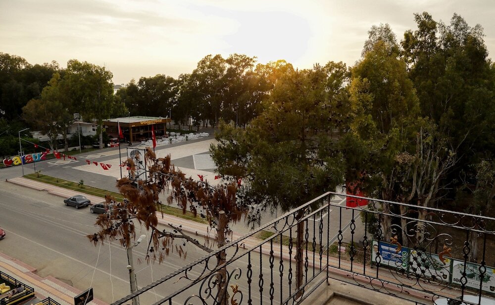 Арсуз: Elada Luxury Otel