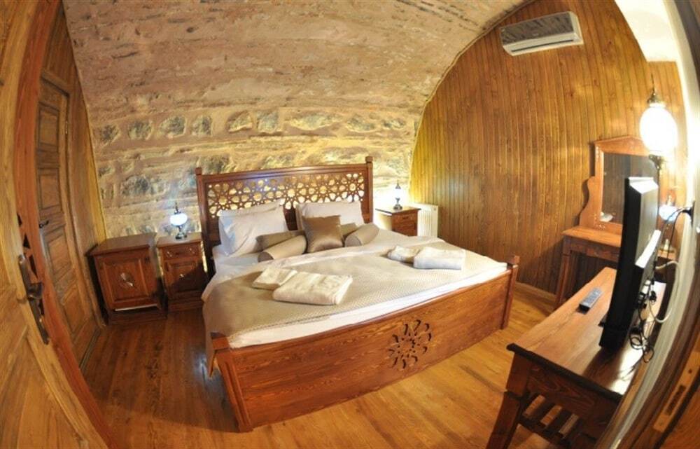 Каракабей: Issız Han Tarihi Butik Otel