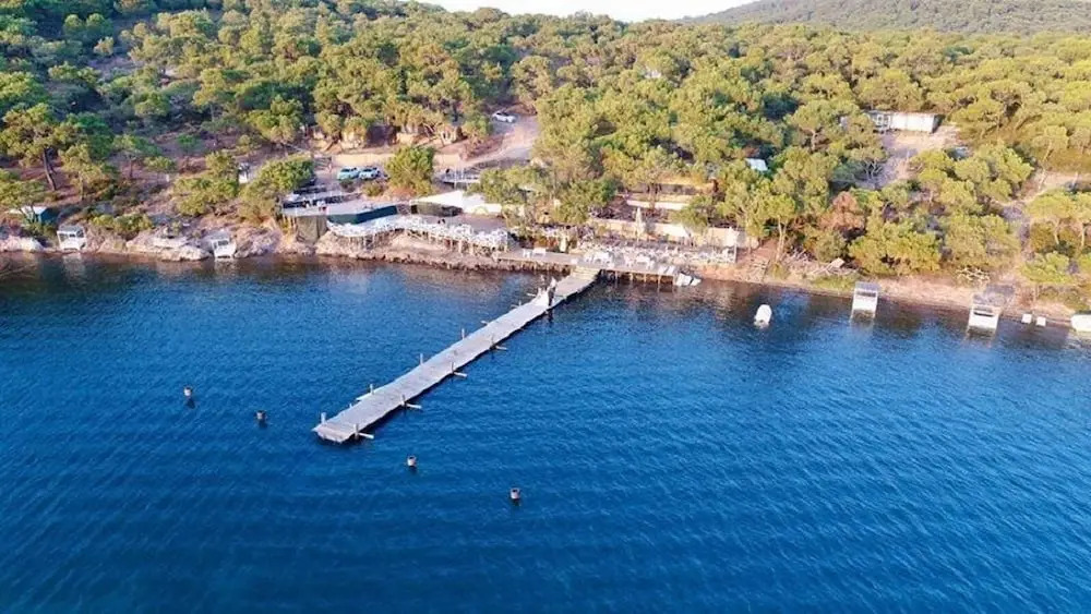 Айвалык: Pusula Otel