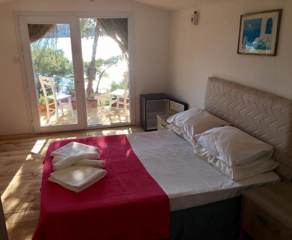 Айвалык: Pusula Otel
