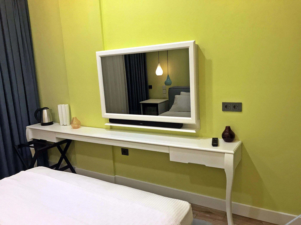 Урла: Ferush Otel