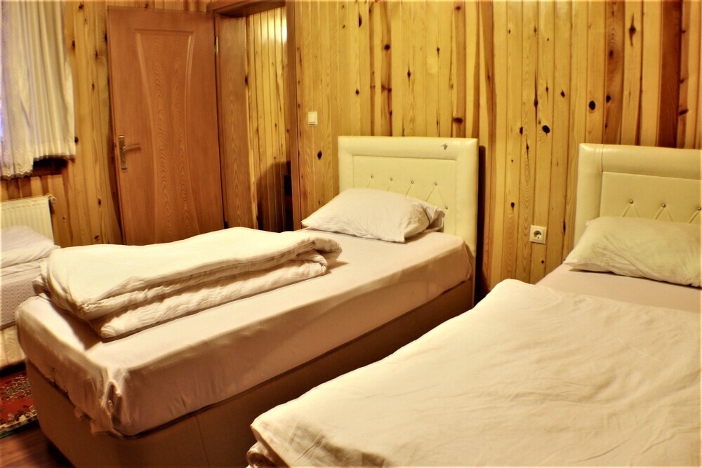 Узунгёль: Yaren Otel