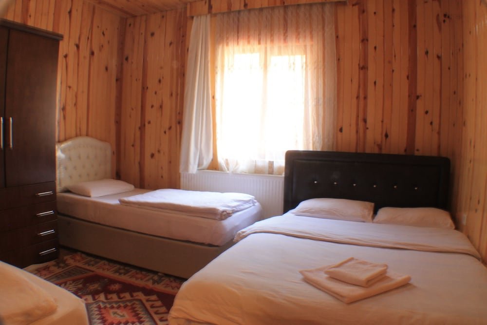 Узунгёль: Yaren Otel