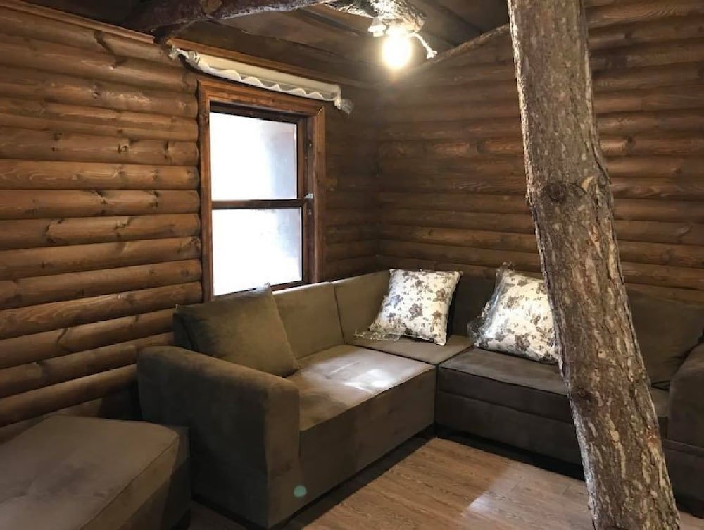 Гереде: Mengen Cam Pinari Doga Evleri & Restaurant