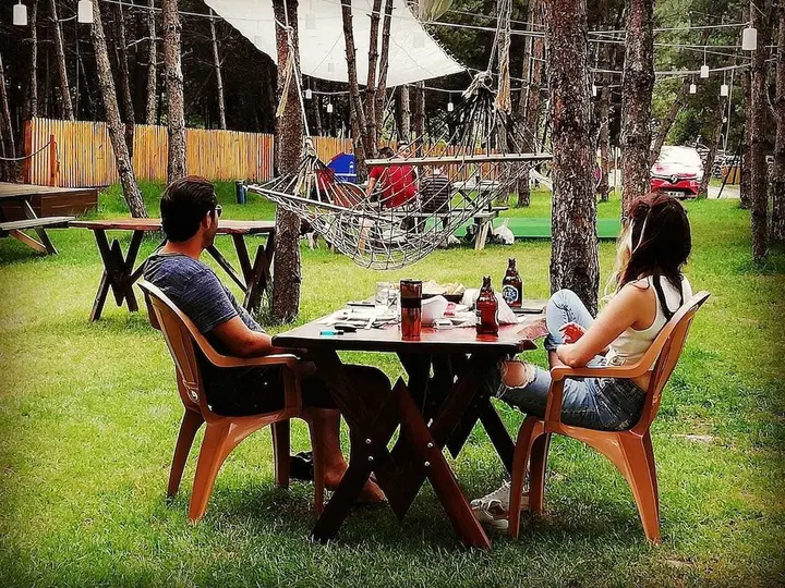 Гереде: Mengen Cam Pinari Doga Evleri & Restaurant