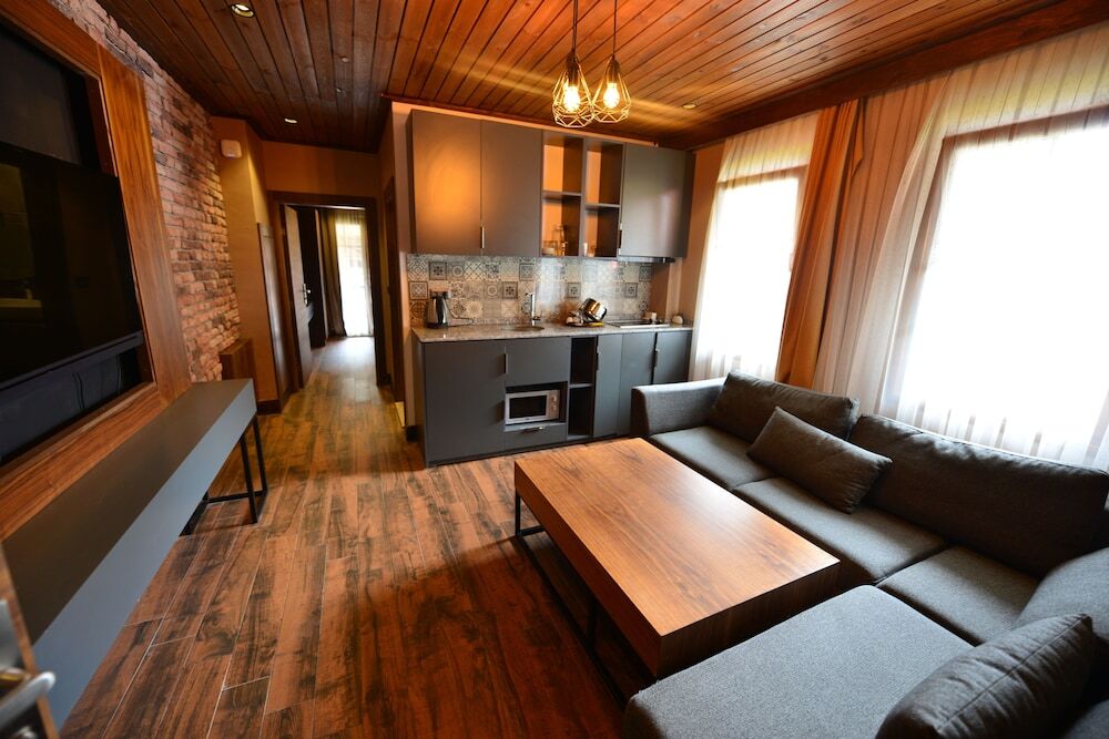 Узунгёль: Inanlar Premium Suites & Villas
