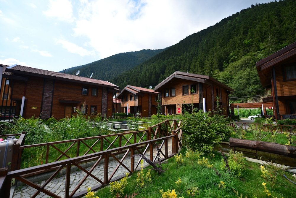 Узунгёль: Inanlar Premium Suites & Villas