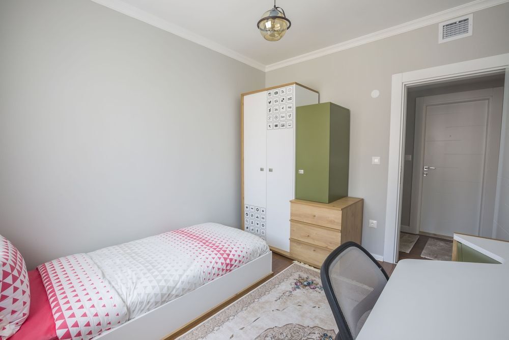 Арсин: Royal Comfort Suites