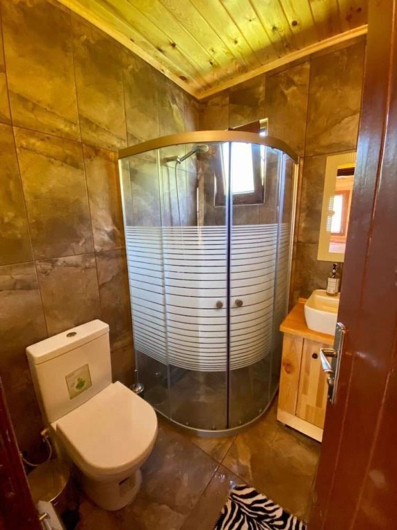 Сайл: Agva Villa