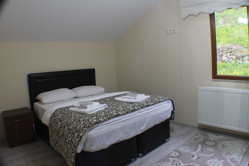 Узунгёль: Gol Otel