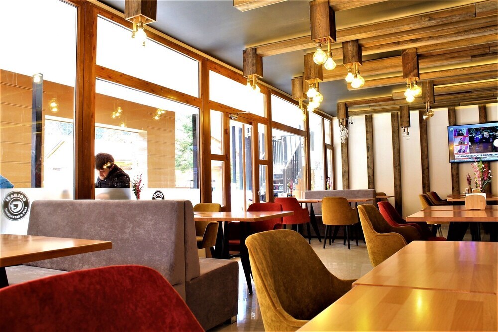 Узунгёль: Golbasi Villa Apart